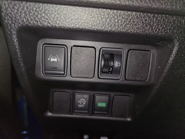 Nissan QASHQAI 1.2 N-Connecta 2018 Benzine 24