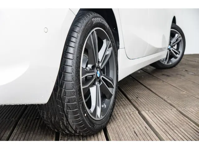 BMW 1 Serie 5-deurs 118i 2024 Benzine 37