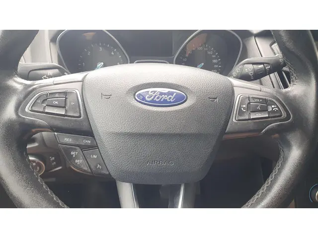Ford Focus Wagon 1.5 TDCI Titanium 2017 Diesel 19