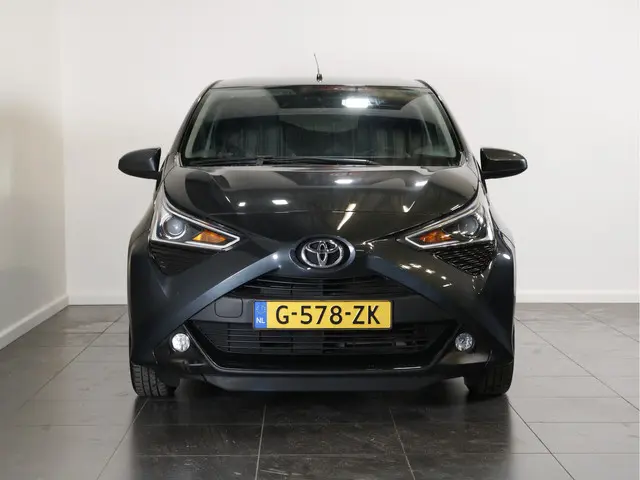 Toyota Aygo 1.0 VVT-i x-joy 2020 Benzine 4