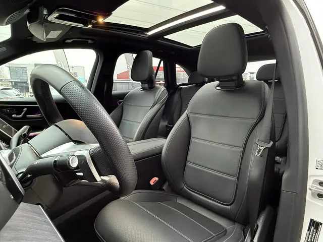 Mercedes-Benz GLC 400e 4M AMG 2023 Hybride Benzine 5