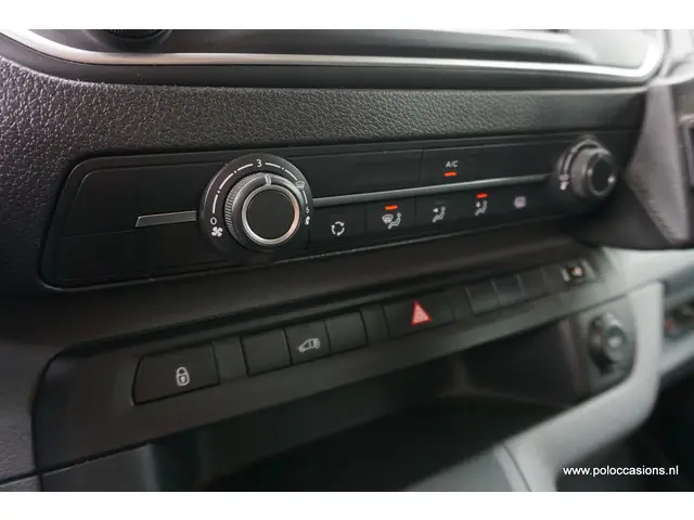 Toyota ProAce Worker 2.0 D-4D Live 2022 Diesel 11