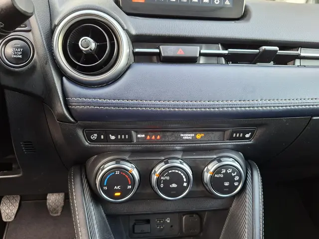 Mazda 2 1.5 Skyactiv-G Luxury 2021 Benzine 11