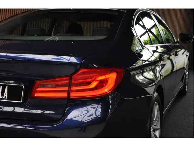 BMW 5 Serie 530i 2018 Benzine 29