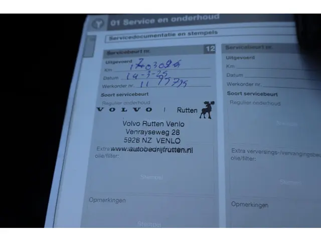 Volvo S60 1.6 T4 Momentum 2013 Benzine 29