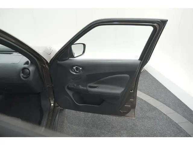 Nissan Juke DIG-T 116 N-Connecta 2019 Benzine 56