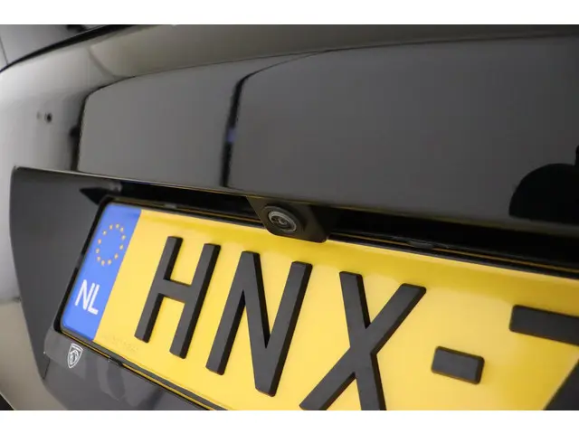 Peugeot 3008 1.6 HYbrid 225 GT 2023 Hybride Benzine 14
