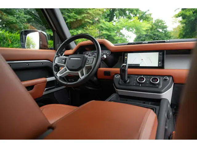 Land Rover Defender 3.0 P400 110 MHEV S 2021 Benzine 9