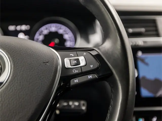 Volkswagen Golf 1.0 TSI Sportline 2017 Benzine 19