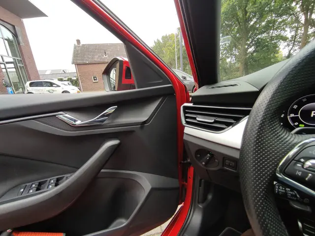 Škoda Kamiq 1.0 TSI DSG Sport Business 2021 Benzine 25