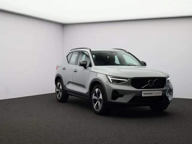 Volvo XC40 B4 197PK Plus Dark 2025 Benzine 25