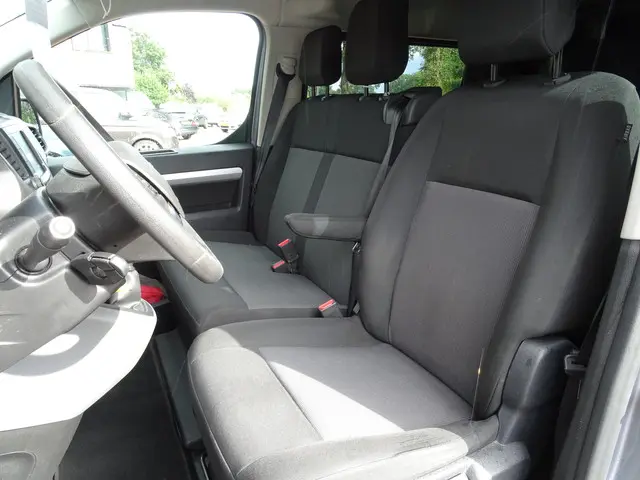 Opel Vivaro 2.0 CDTI L3H1 DC Edition 2019 Diesel 11