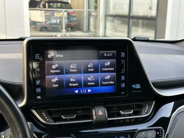 Toyota C-HR 1.8 Hybrid Style 2018 Hybride Benzine 6