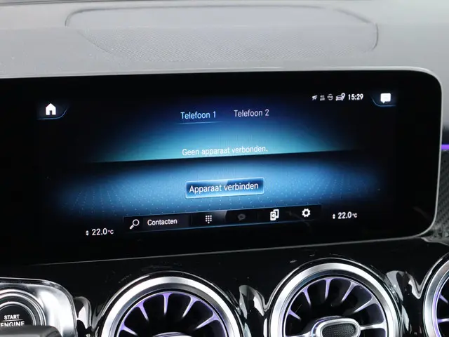 Mercedes-Benz GLB 200 AMG line 2020 Benzine 24