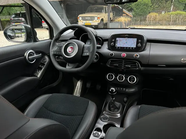Fiat 500X FIAT sport H Leder, navi, clima 2018 Benzine 5