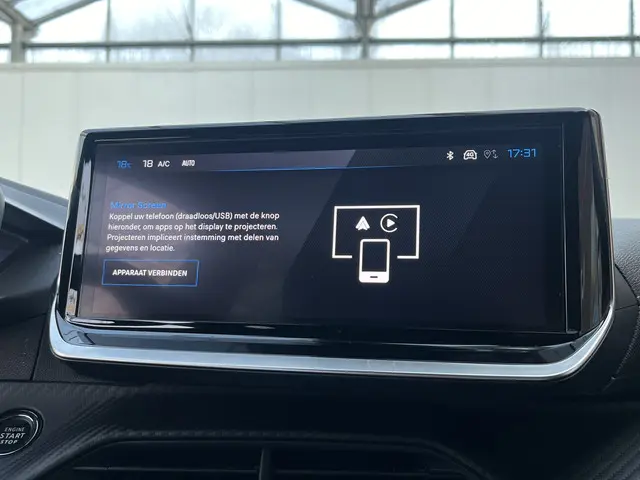 Peugeot e-2008 EV GT 54 kWh 2024 Elektrisch 12