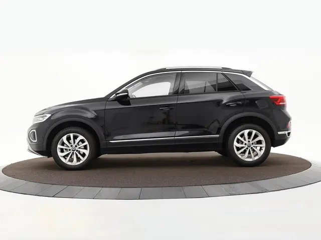 Volkswagen T-Roc 1.5 TSI 150pk DSG Style 2025 Benzine 26