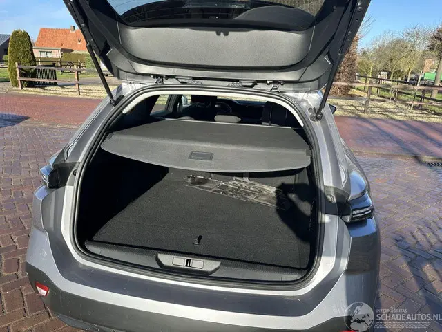 Peugeot 308 1.2 PT Act. Pack Bns 2022 Benzine 9