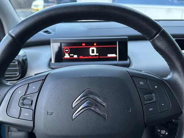Citroën C4 Cactus 1.2 PureTech Shine 2019 Benzine 23