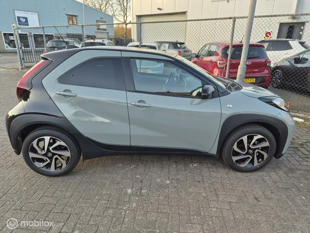 Toyota Aygo X 1.0 VVT-i MT Pulse 2024 Benzine 10