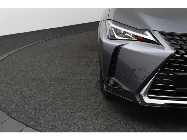 Lexus UX 250h Business Line 2019 Hybride Benzine 36