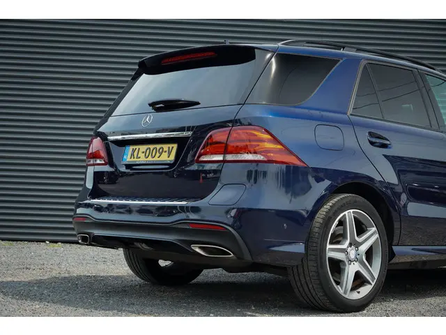Mercedes-Benz GLE 500 e 4MATIC 2016 Hybride Benzine 37