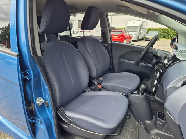 Peugeot iOn Active 2013 Elektrisch 5