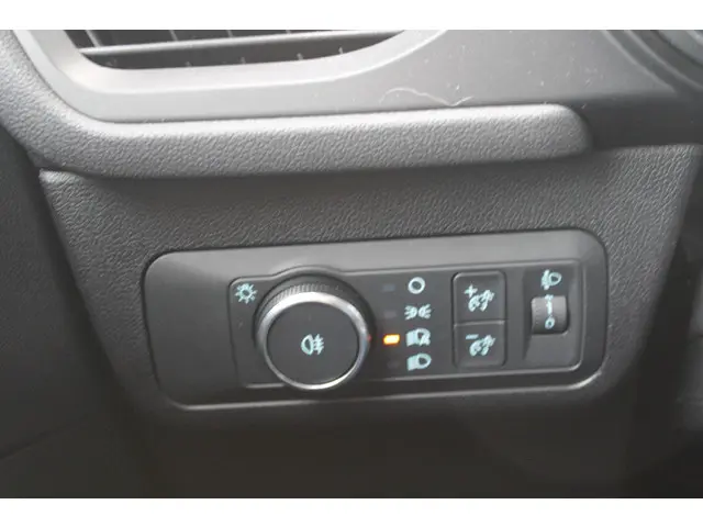 Ford Kuga 2.5 FHEV ST-Line 2025 Hybride Benzine 10