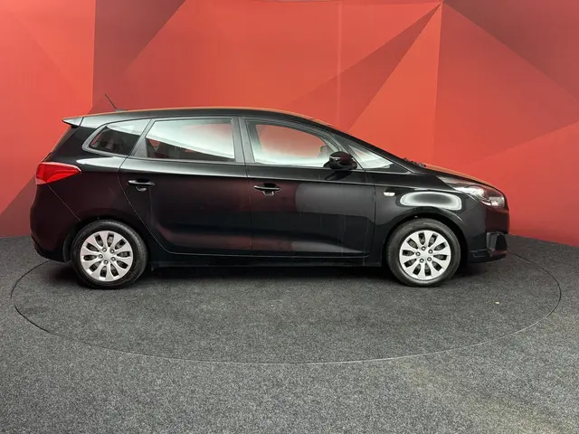 Kia Carens 2.0 GDi First Edition 2013 Benzine 18