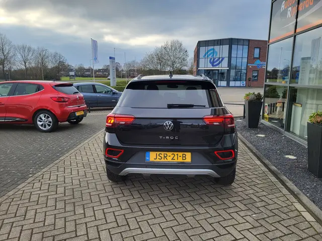 Volkswagen T-Roc 1.5 TSI GOAL 2025 Benzine 6