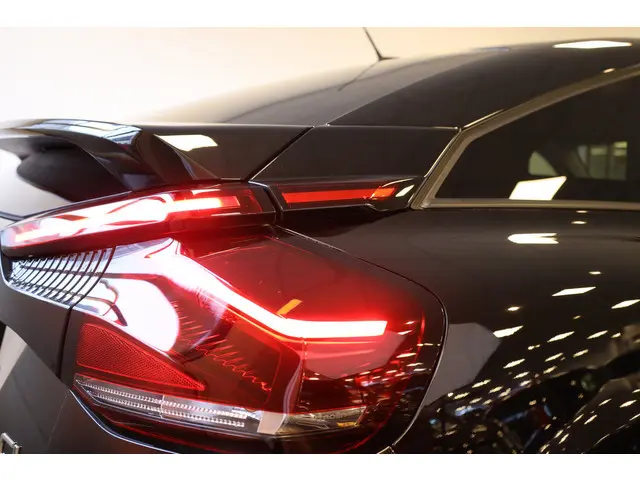 Citroën C4 PT 130 Shine 2022 Benzine 15