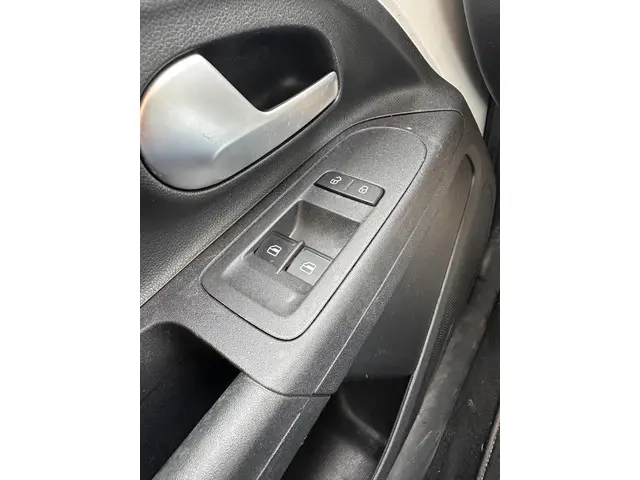 Volkswagen up! 1.0 BMT move up! 2019 Benzine 13