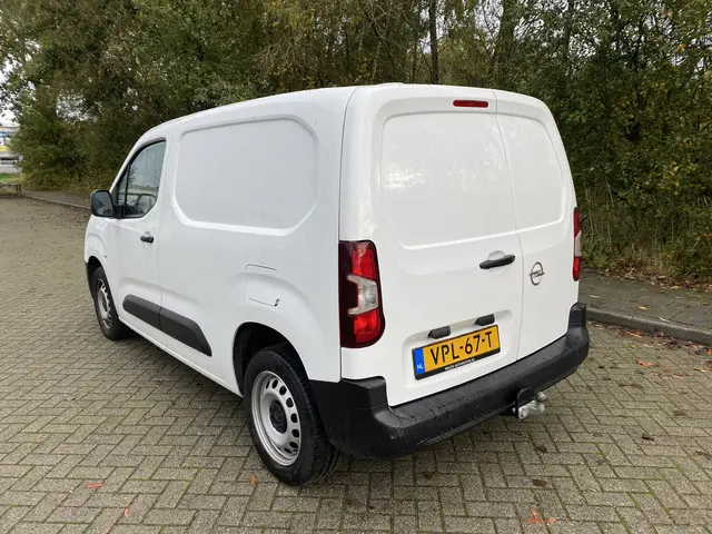 Opel Combo 1.5D L1H1 Edition 2022 Diesel 5