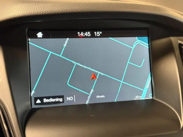 Ford Focus 1.0 Titanium Navi|Trekhaak|PDC! 2018 Benzine 22