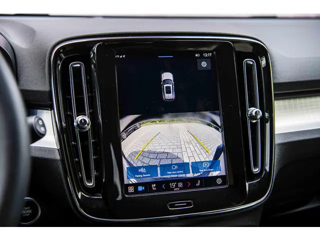 Volvo XC40 2.0 B4 Core 2023 Benzine 20