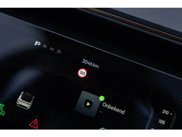 Lynk & Co 08 1.5 More 2026 Hybride Benzine 34