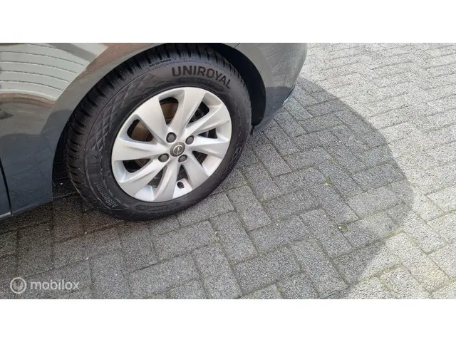 Opel Corsa 1.2 EcoFlex Selection airco ,5 drs 2015 Benzine 5