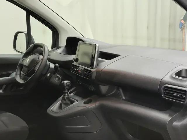 Peugeot Partner 1.2PureTech 110pk Benzine! 2021 Benzine 8