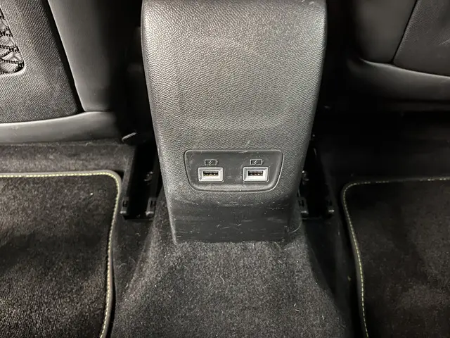 Peugeot e-208 EV GT Pack 50 kWh [ 3-Fase ] 2021 Elektrisch 26