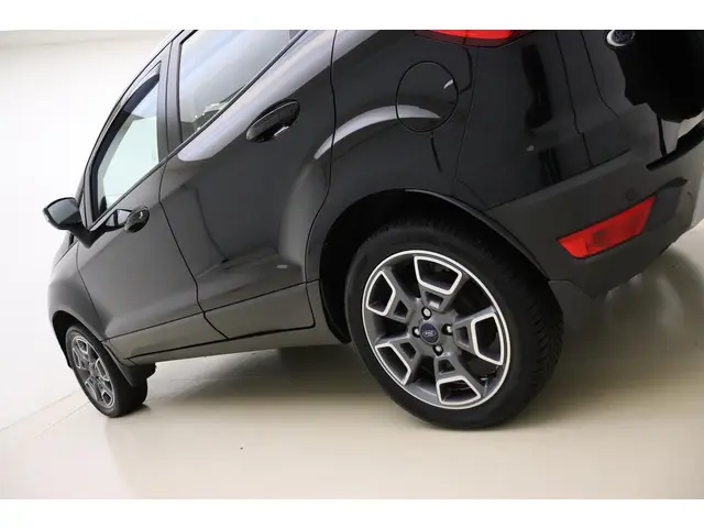 Ford EcoSport 1.0 EcoBoost 125pk Titanium 2015 Benzine 19