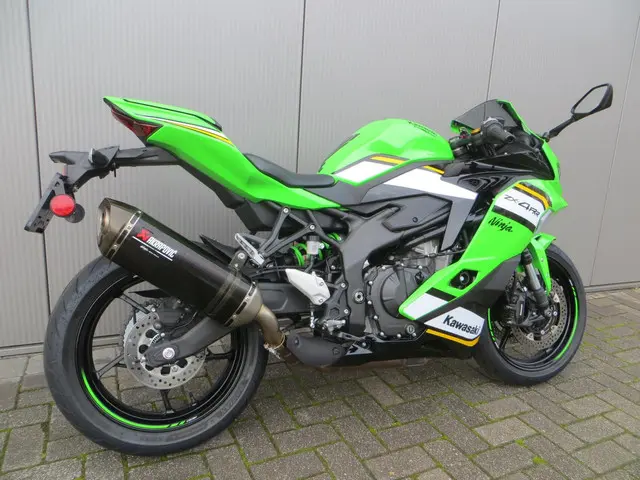 Kawasaki Ninja ZX ZX-4RR Performance 2024 Benzine 2