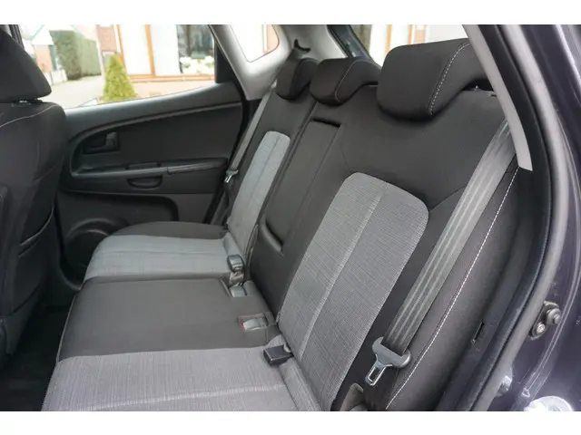 Kia Venga 1.4 CVVT Comfort Pack 2012 Benzine 13