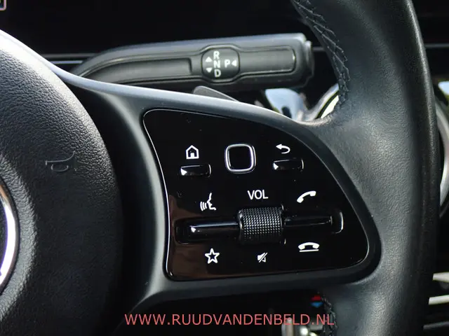 Mercedes-Benz B-Klasse 180D 2019 Diesel 27