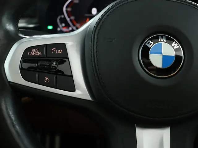 BMW 5 Serie Touring 520i High Executive 2020 Benzine 16