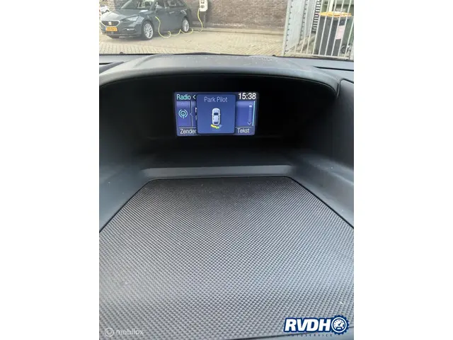 Ford C-MAX 1.0 Titanium 2013 Benzine 14