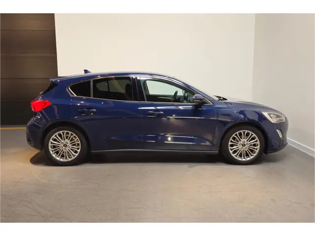 Ford Focus 1.0 EcoBoost Titanium Business 2019 Benzine 6