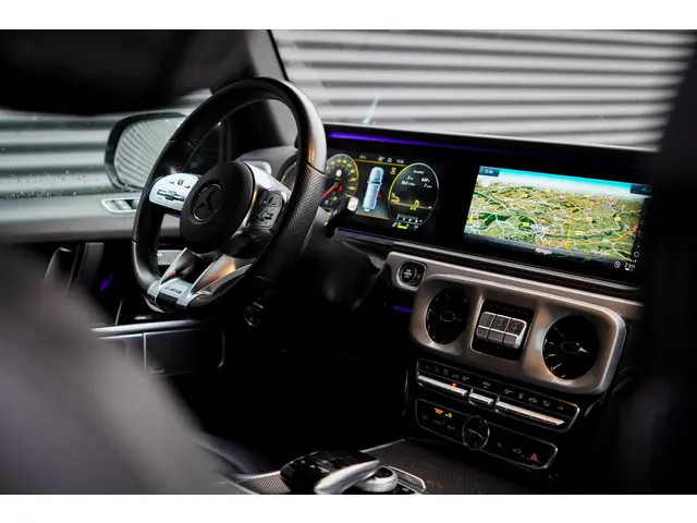 Mercedes-Benz G-Klasse 500 2018 Benzine 30