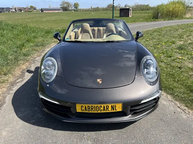 Porsche 911 Cabrio 3.4 Carrera 991 2014 Benzine 20