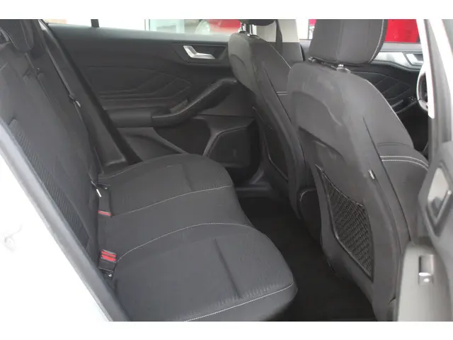 Ford Focus 1.0 EcoBoost Titanium Business 2019 Benzine 25