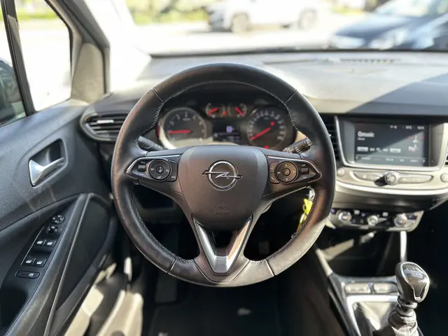 Opel Crossland X 3